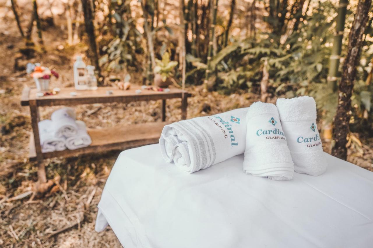 Cardinal Glamping Hotel Guatape Exterior photo
